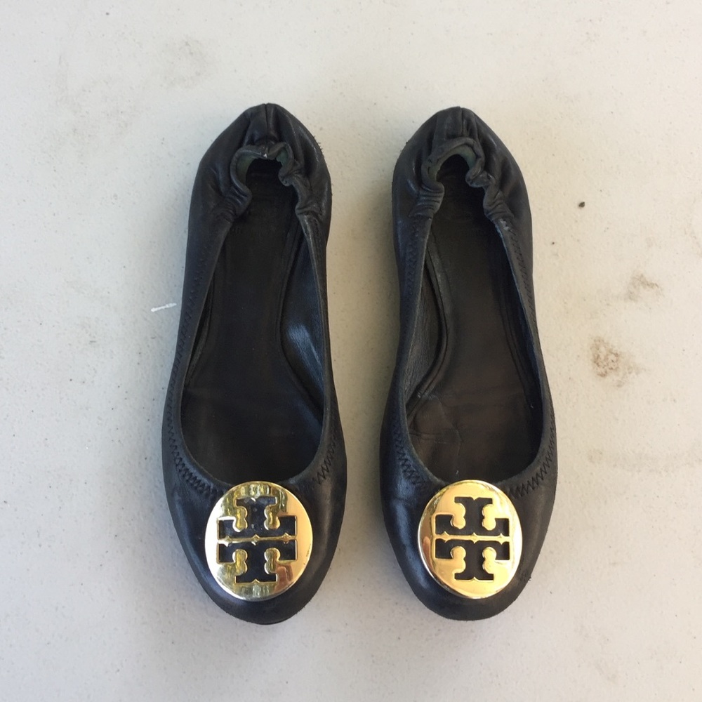 Tory burch flats with gold